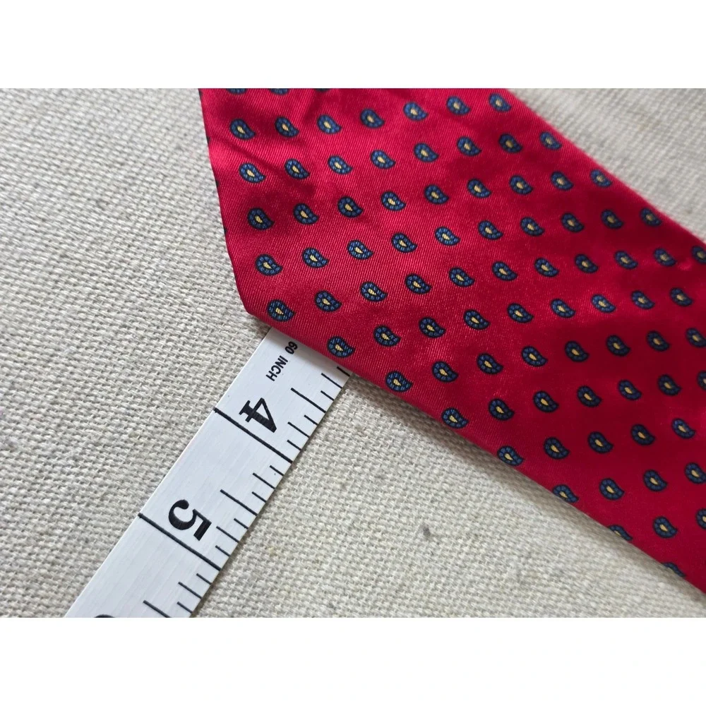 Handmade in Italy 100% Silk Red Paisley Micro Print Classic Necktie